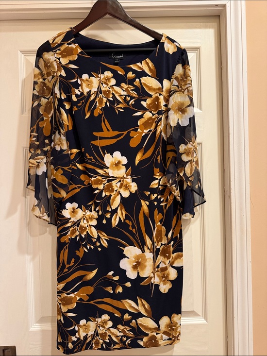 connected apparel Dresses & Skirts - Flattering, Lightweight Navy and Gold Dress with Sheer, Cool Sleeves - Size 10